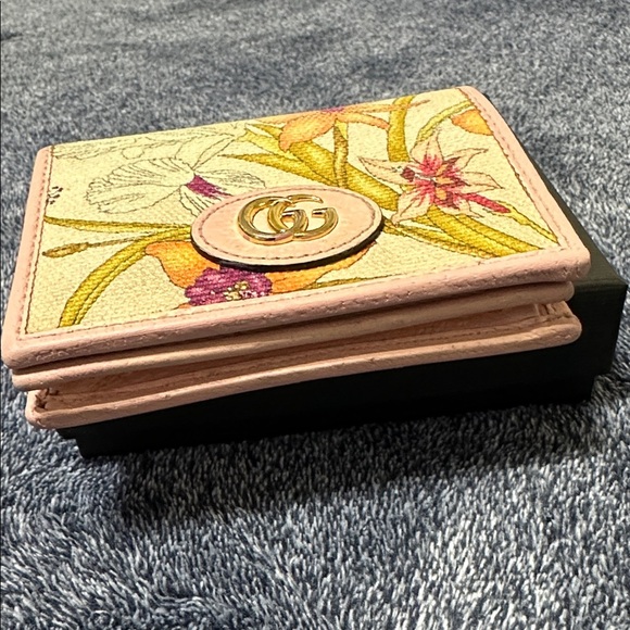 Gucci Floral Canvas Compact Wallet - Picture 6 of 15